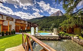 Hotel Fanes