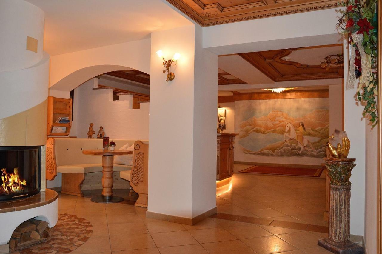 Hotel Fanes Selva di Val Gardena Exterior photo